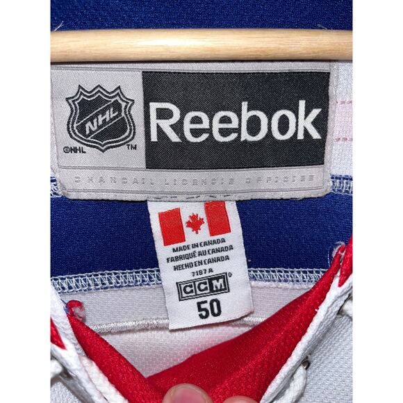 New York Rangers Ryan Callahan Reebok CCM Sz 50 M NHL Hockey Jersey Fight Strap - Picture 6 of 13